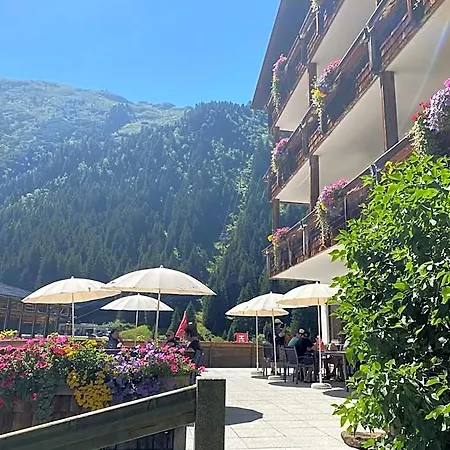 Zirbenhof Hotel