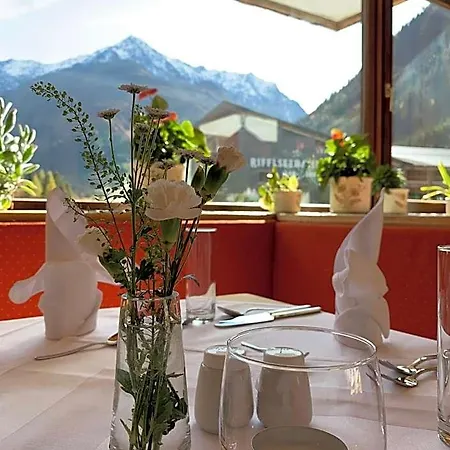 Zirbenhof Hotel 4*